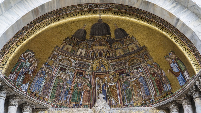 408-6347 IT - Venezia - Piazza San Marco - Basilica di San Marco - Mosaic - Translation of the Body of St Mark.jpg