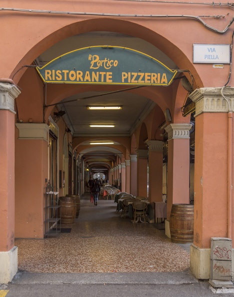 408-7626 IT- Bologna - Portico Ristorante Pizzeria.jpg