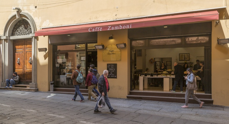 408-7736 IT- Bologna - Caffe Zamboni.jpg