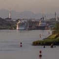 410-3088 Panama Canal - Entering